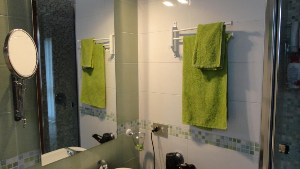 Touristic Apartment "Agata" Sirmione Quarto foto
